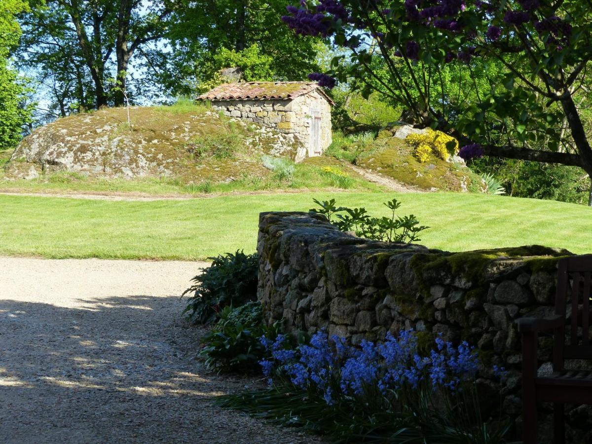 Gite Chez Tiane Saint-Flour-L'Etang Kültér fotó