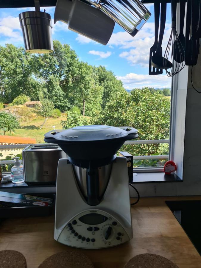 Gite Chez Tiane Saint-Flour-L'Etang Kültér fotó