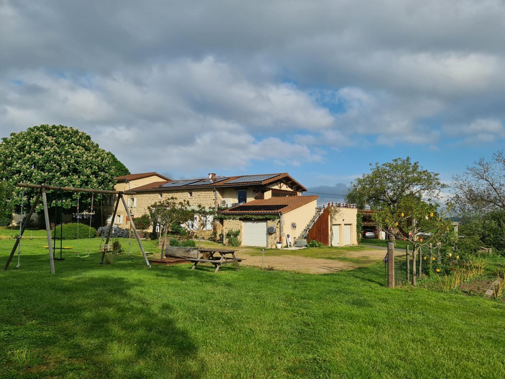 Gite Chez Tiane Saint-Flour-L'Etang Kültér fotó